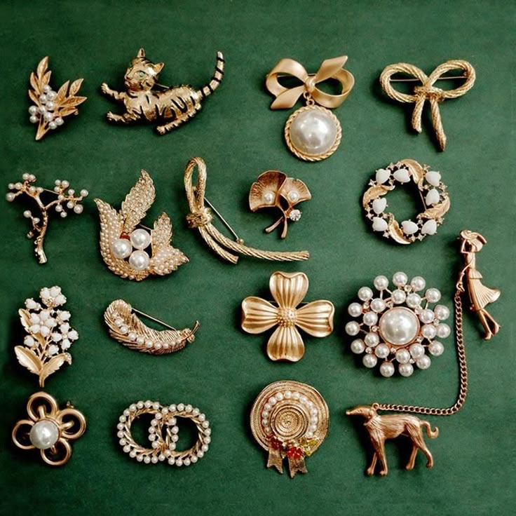 Brooch's